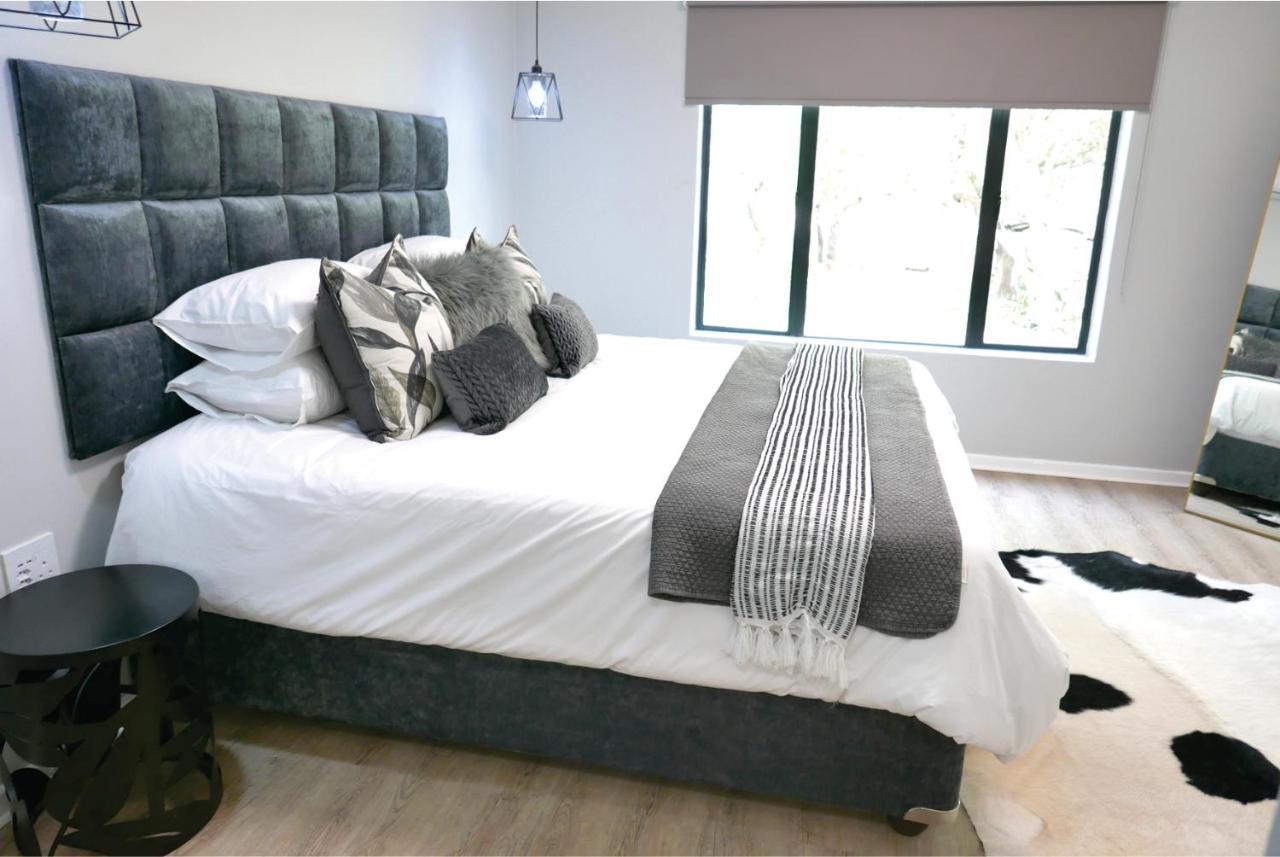 Waterside Cottages & Villas - Self Catering Gaborone Exterior foto